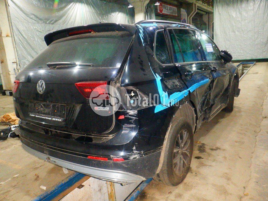 Фото Volkswagen Tiguan 16