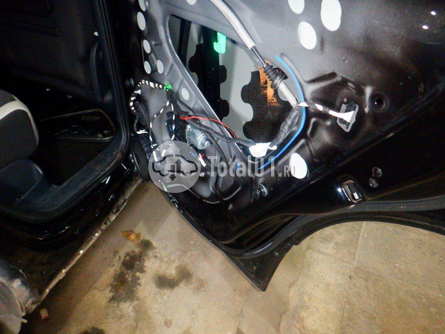 Фото Volkswagen Tiguan 50