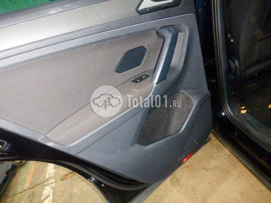 Фото Volkswagen Tiguan 90