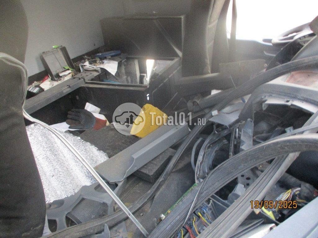 Фото Mercedes-Benz Actros 26