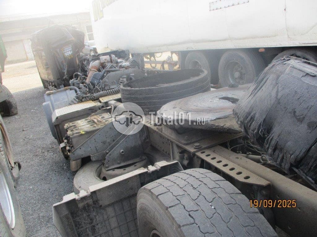 Фото Mercedes-Benz Actros 104