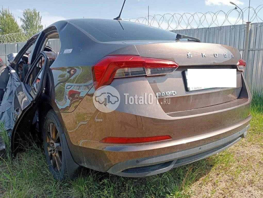 Фото Skoda Rapid 32