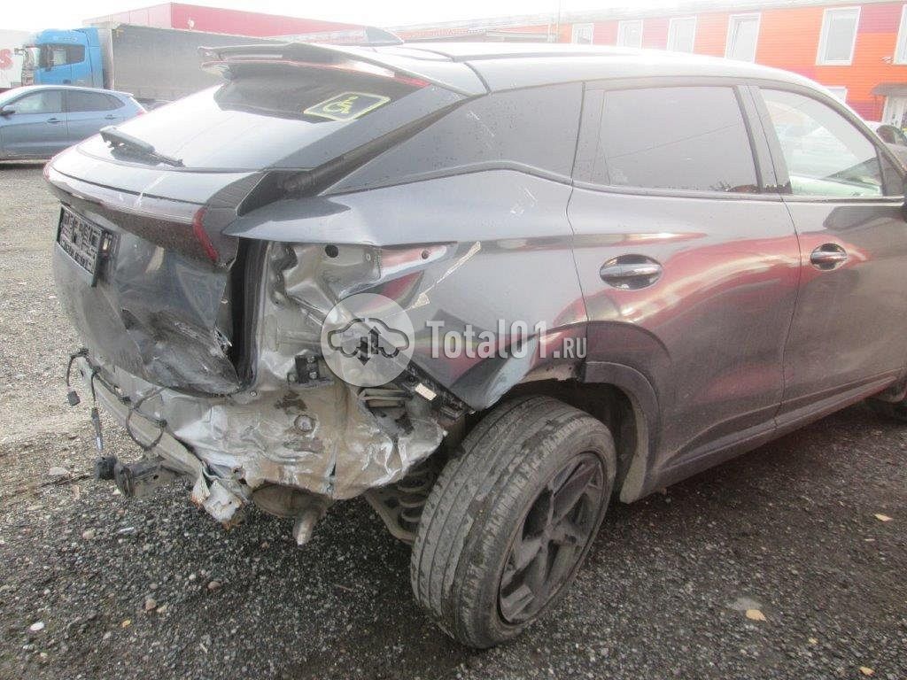 Фото OMODA C5 12