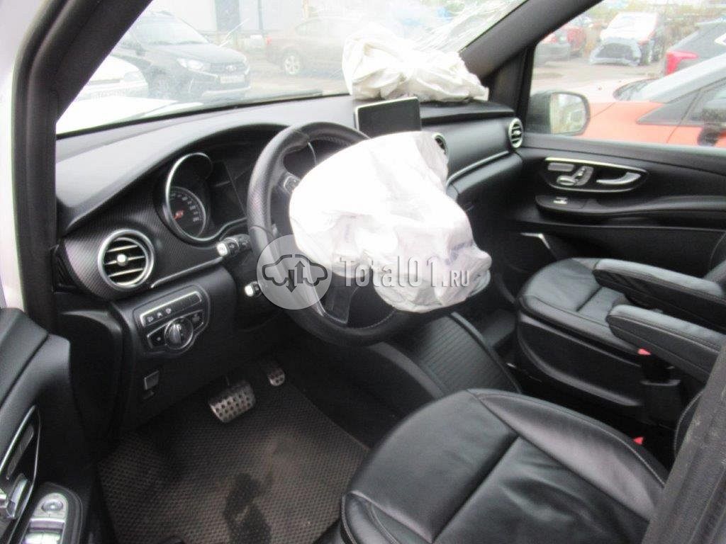 Фото Mercedes-Benz V-класс 50
