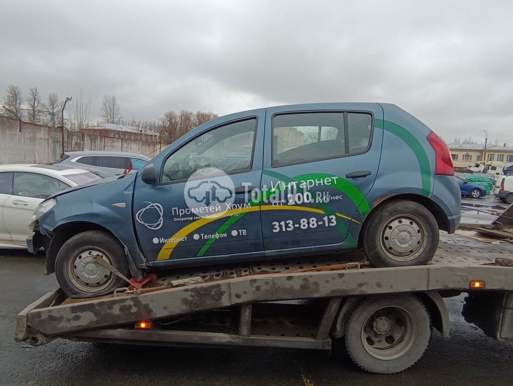 Фото Renault Sandero 26