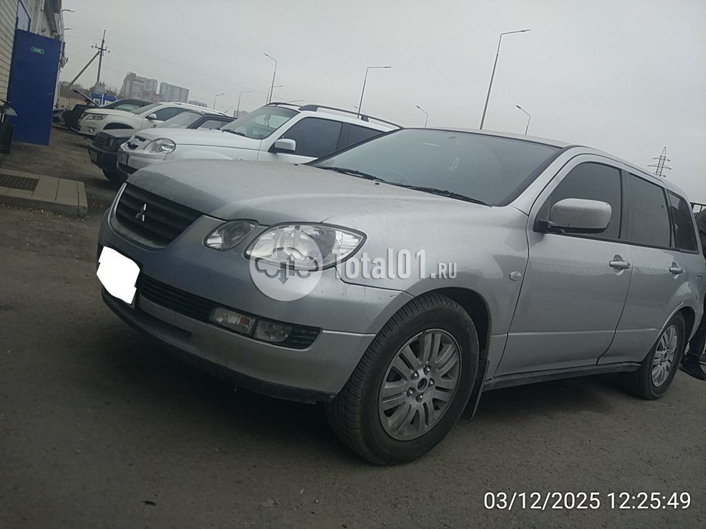 Фото Mitsubishi Airtrek 2