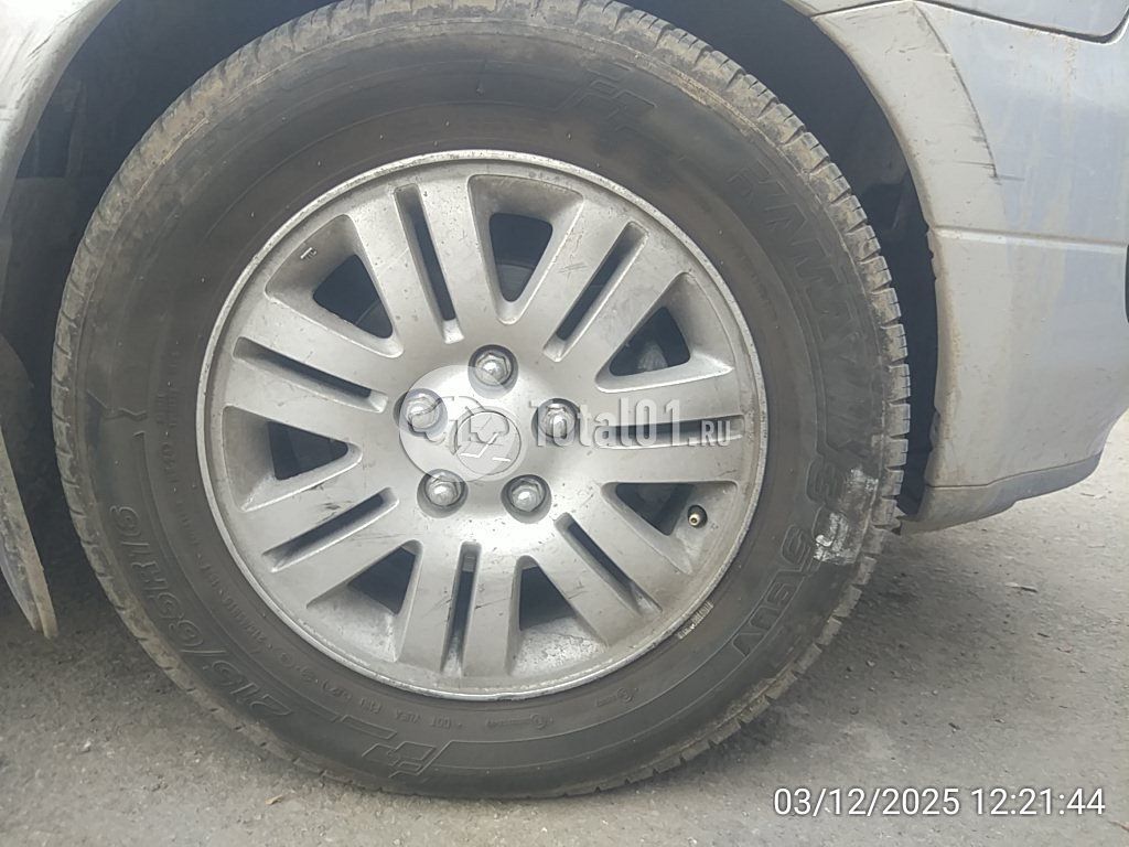 Фото Mitsubishi Airtrek 14