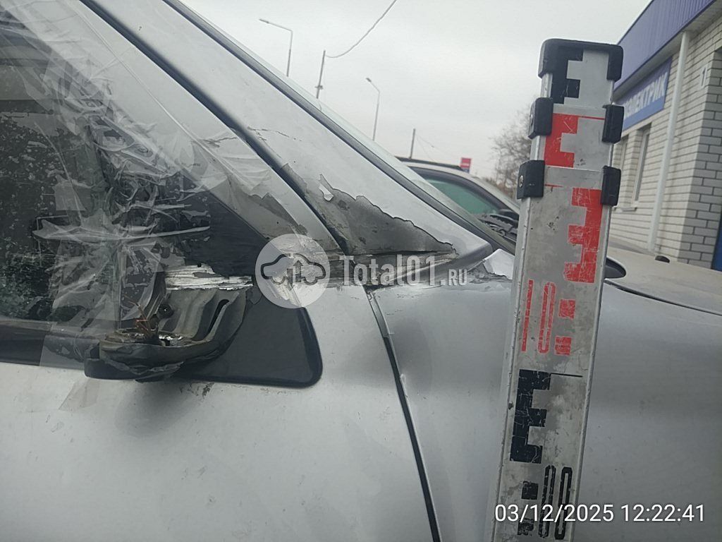 Фото Mitsubishi Airtrek 16