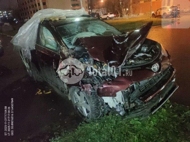 Фото Toyota RAV4 14