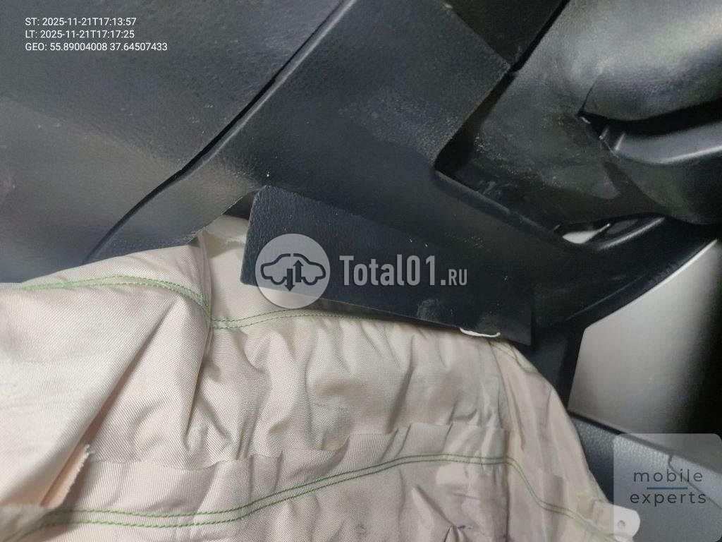 Фото Toyota RAV4 242