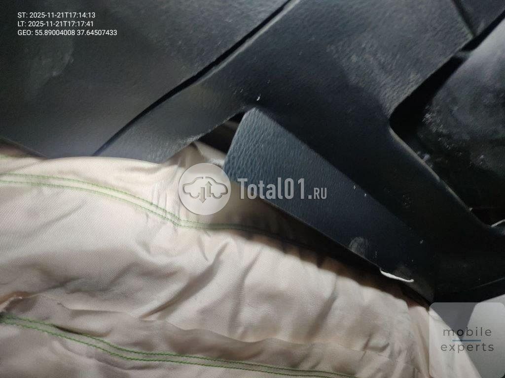 Фото Toyota RAV4 250