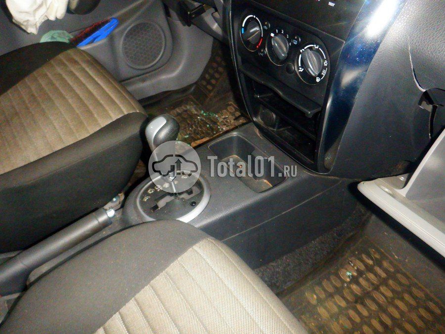 Фото Suzuki SX4 32