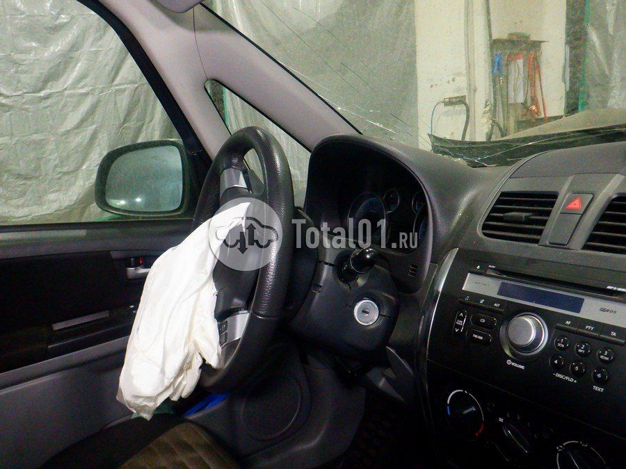 Фото Suzuki SX4 34