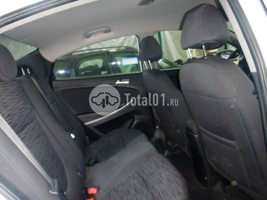 Фото Hyundai Solaris 46