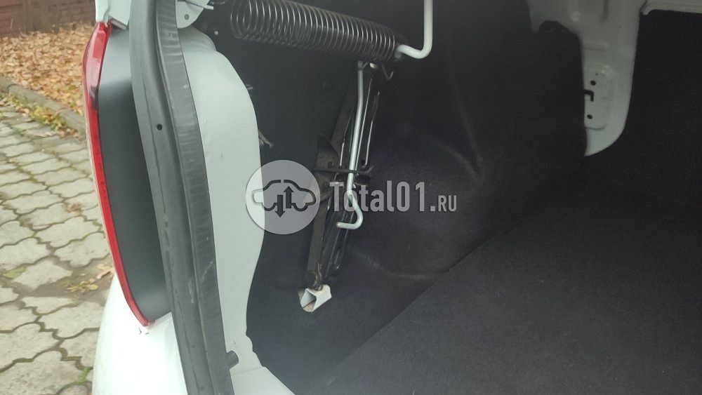 Фото Renault Logan 42