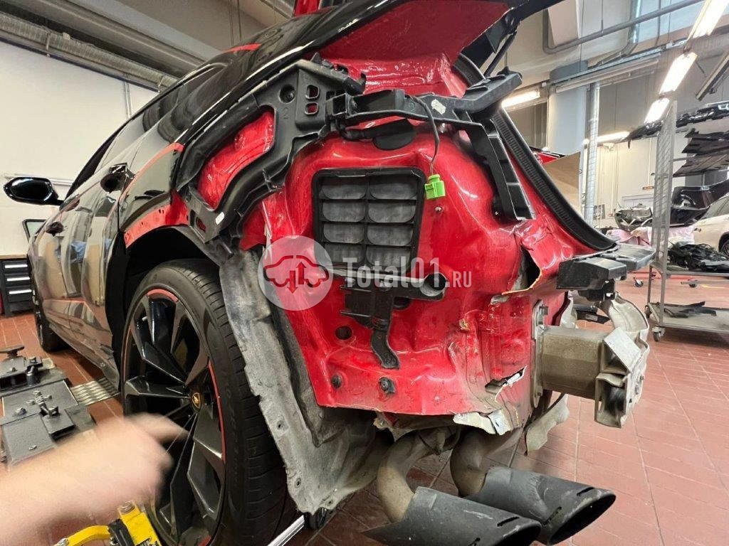 Фото Lamborghini Urus 130