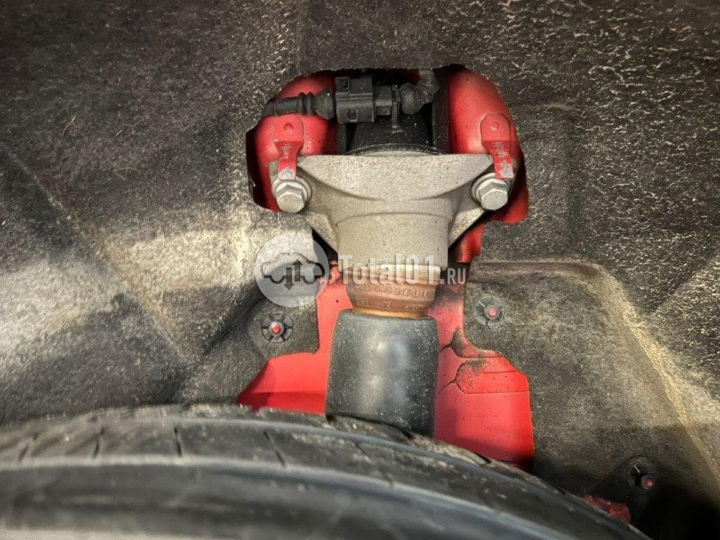 Фото Lamborghini Urus 240