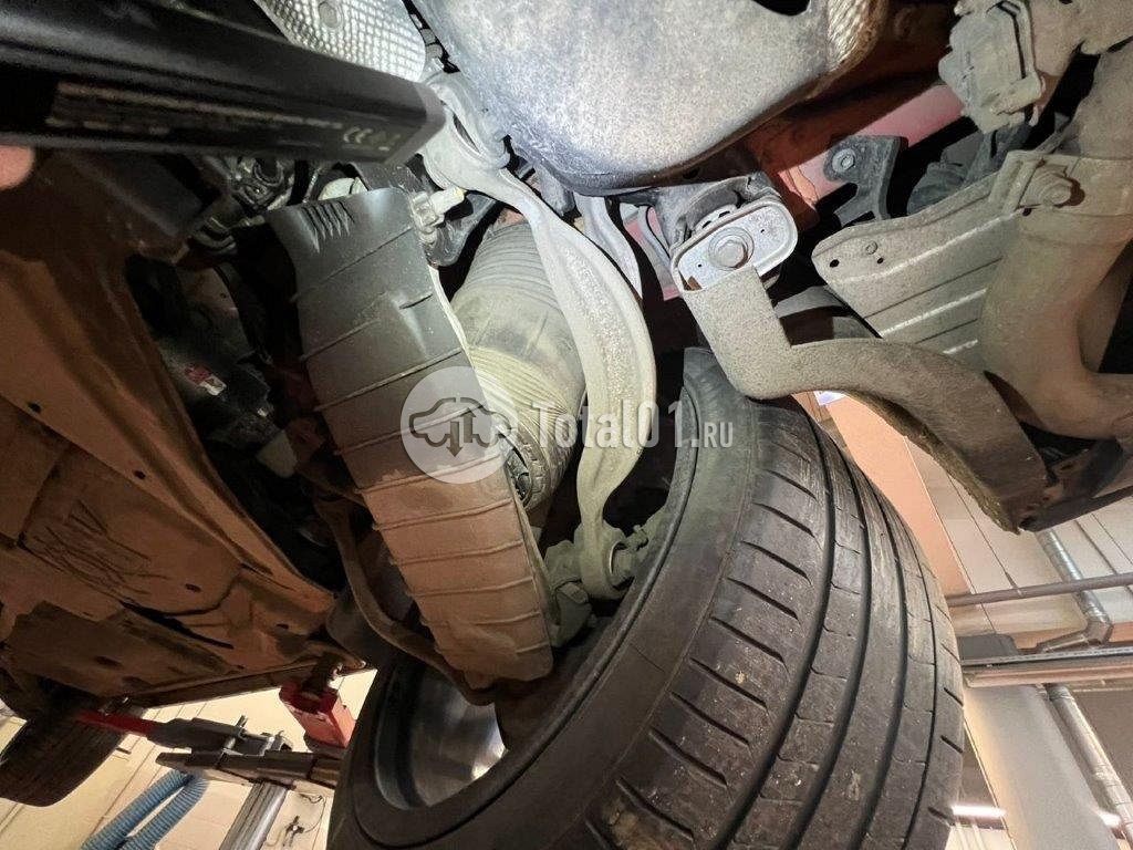 Фото Lamborghini Urus 332