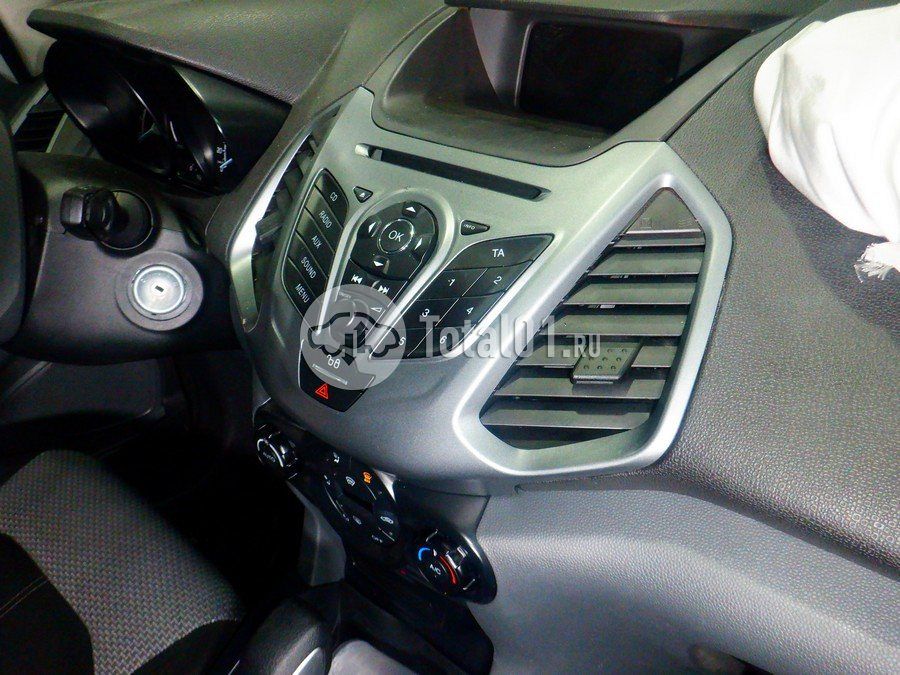 Фото Ford EcoSport 32