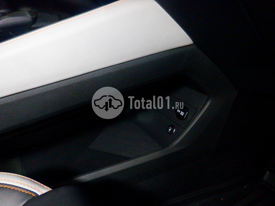 Фото Changan UNI-V 36