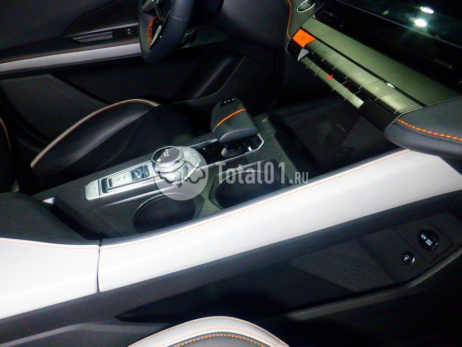 Фото Changan UNI-V 48