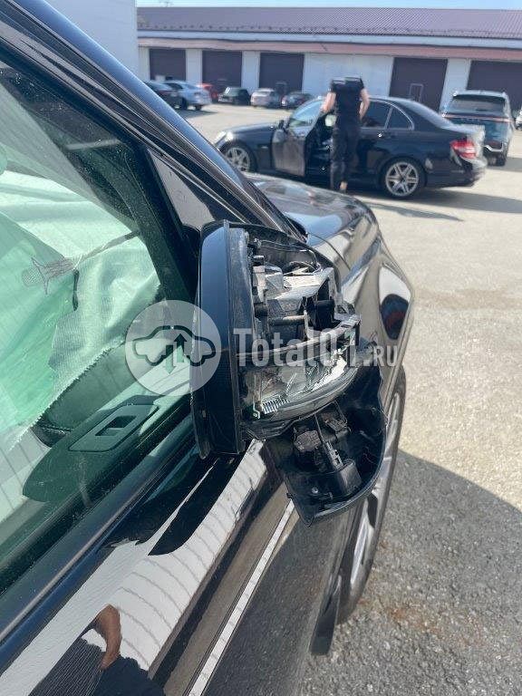 Фото Land Rover Discovery 18