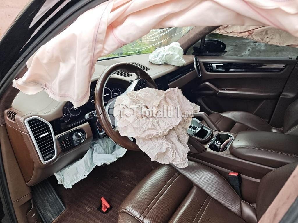 Фото Porsche Cayenne 10