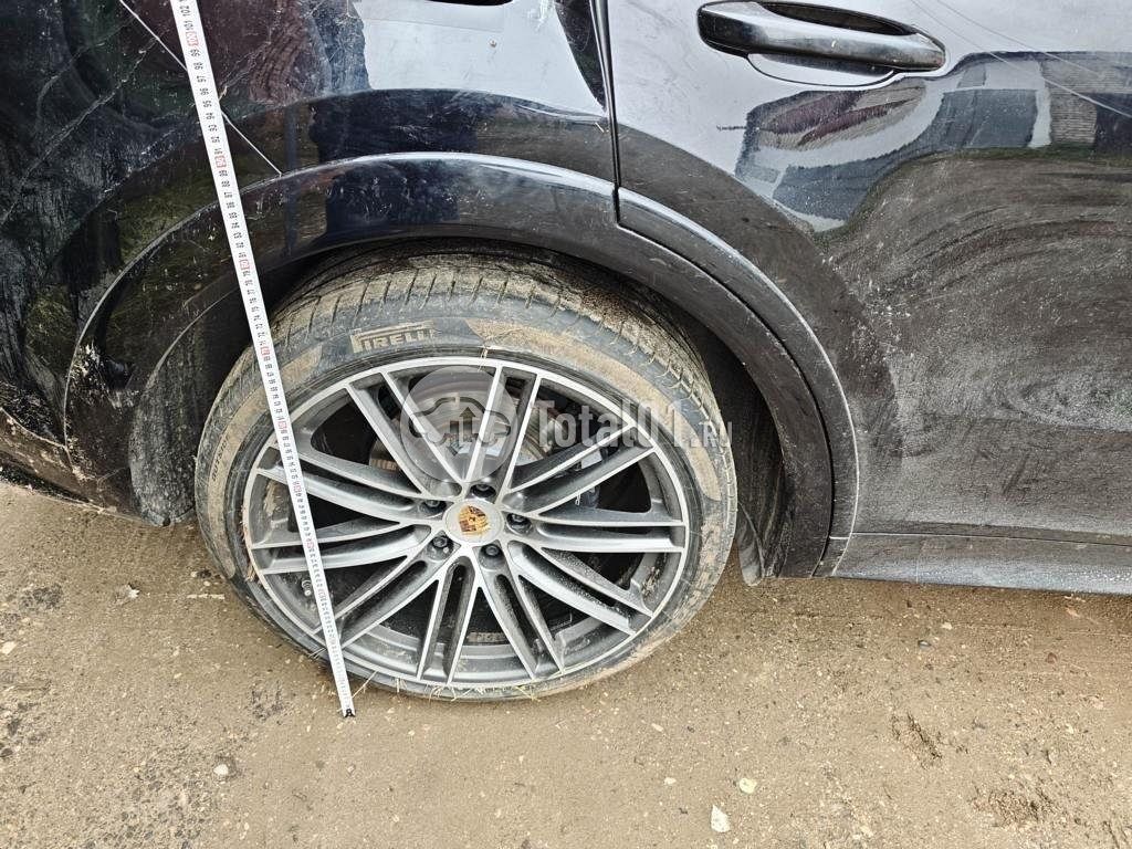 Фото Porsche Cayenne 208