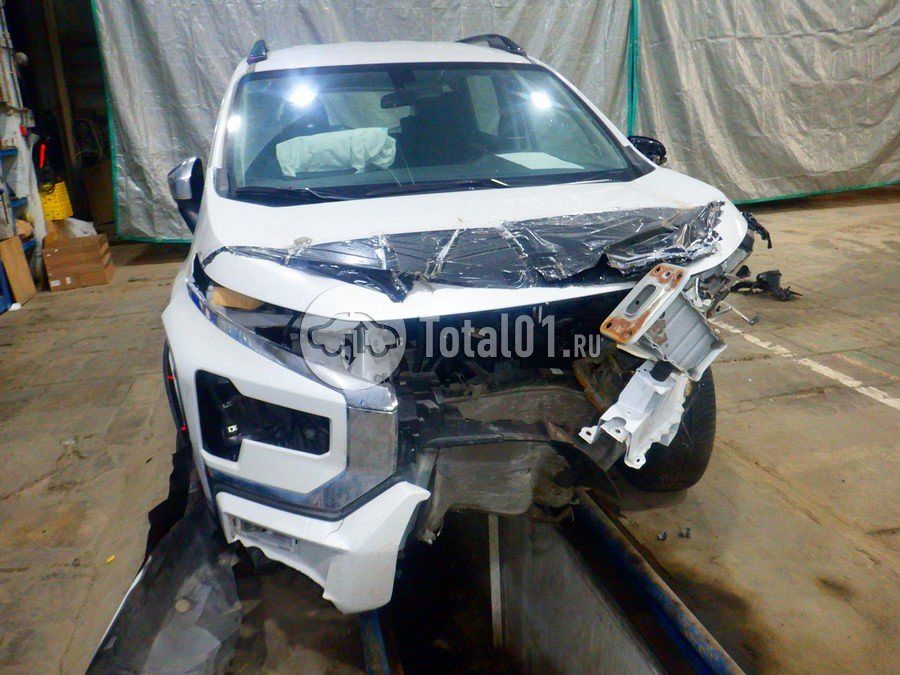 Фото Mitsubishi Xpander 4