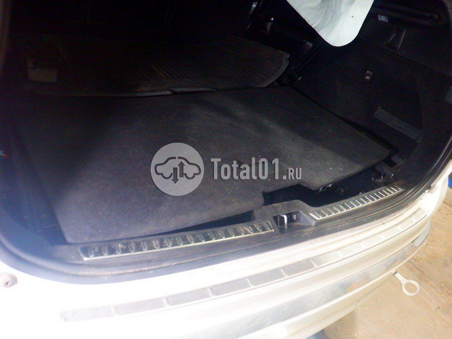 Фото Volvo XC90 76