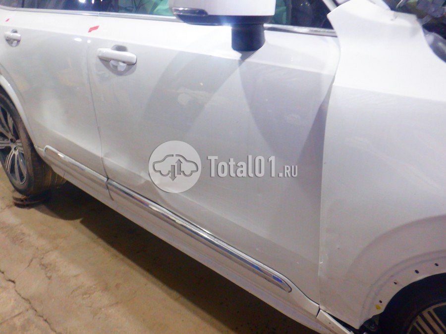 Фото Volvo XC90 206