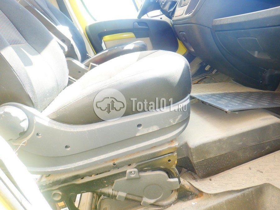 Фото Peugeot Boxer 38