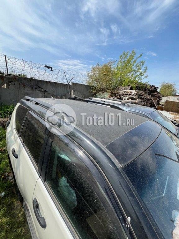 Фото Toyota Land Cruiser 126