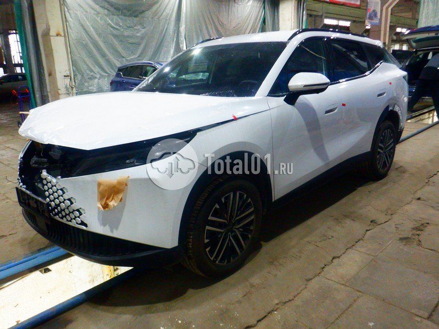 Фото OMODA C7 10