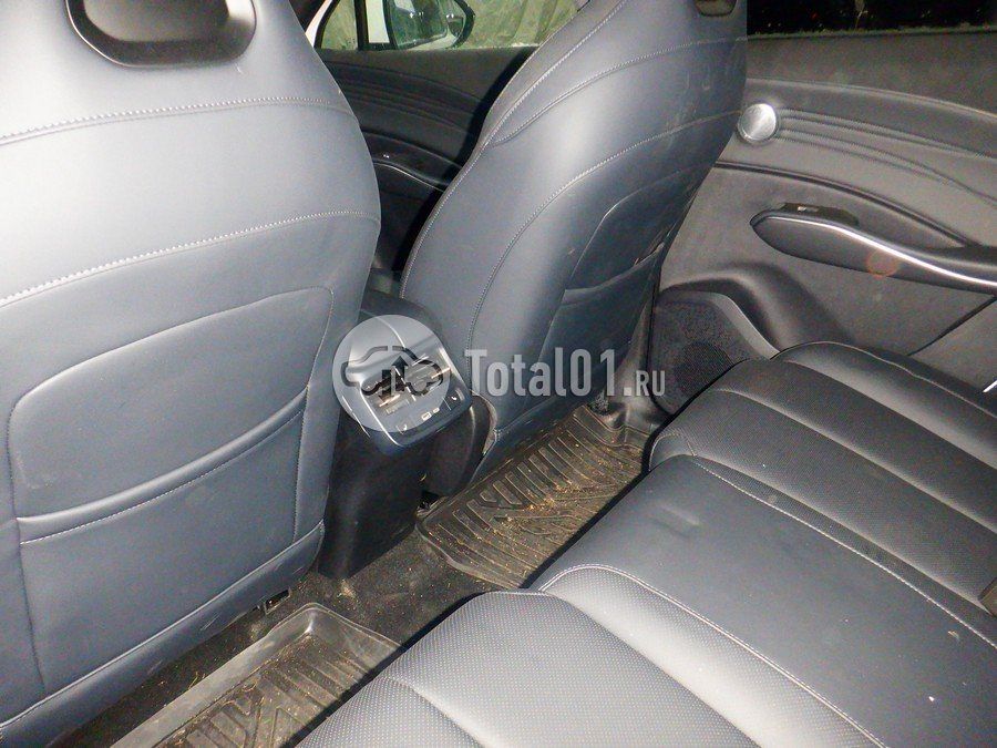 Фото OMODA C7 64