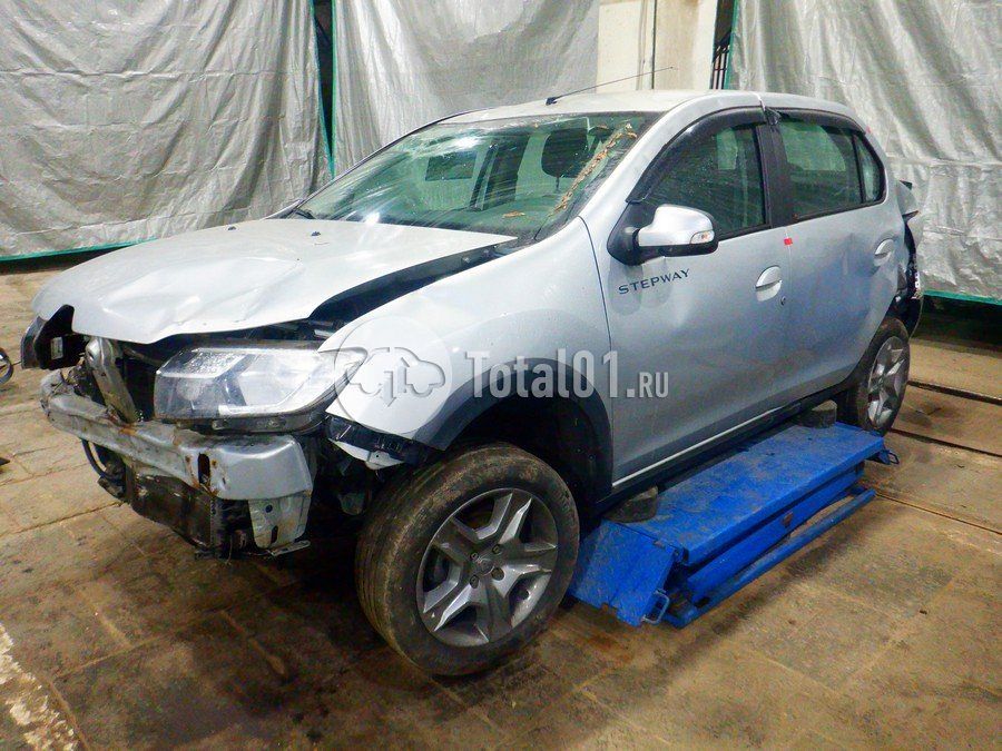 Фото Renault Logan 8