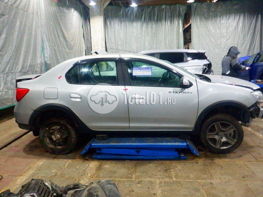 Фото Renault Logan 10