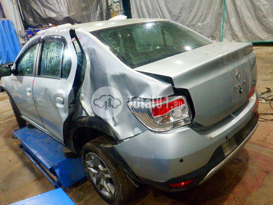 Фото Renault Logan 14