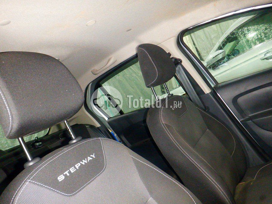 Фото Renault Logan 28