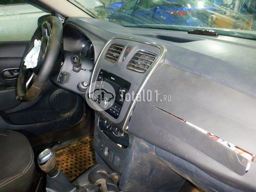 Фото Renault Logan 34