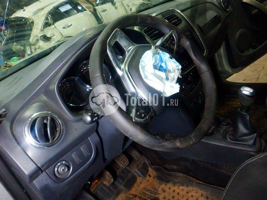 Фото Renault Logan 98