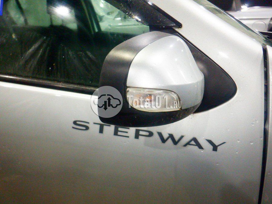 Фото Renault Logan 122