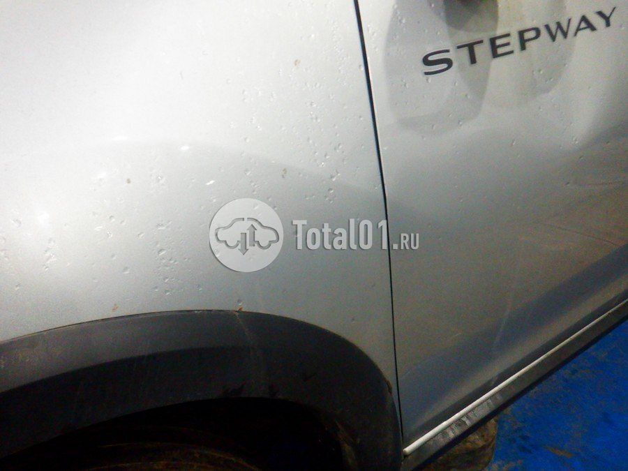 Фото Renault Logan 230