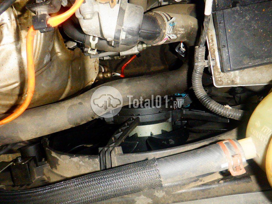 Фото Renault Logan 282