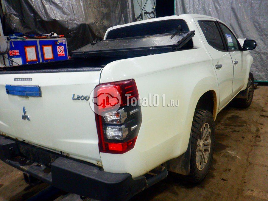 Фото Mitsubishi L200 16