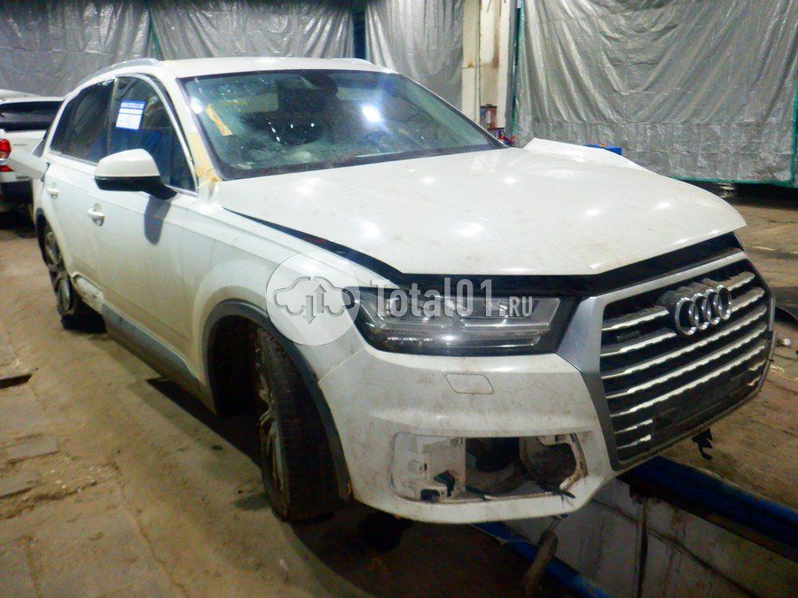 Фото Audi Q7 2