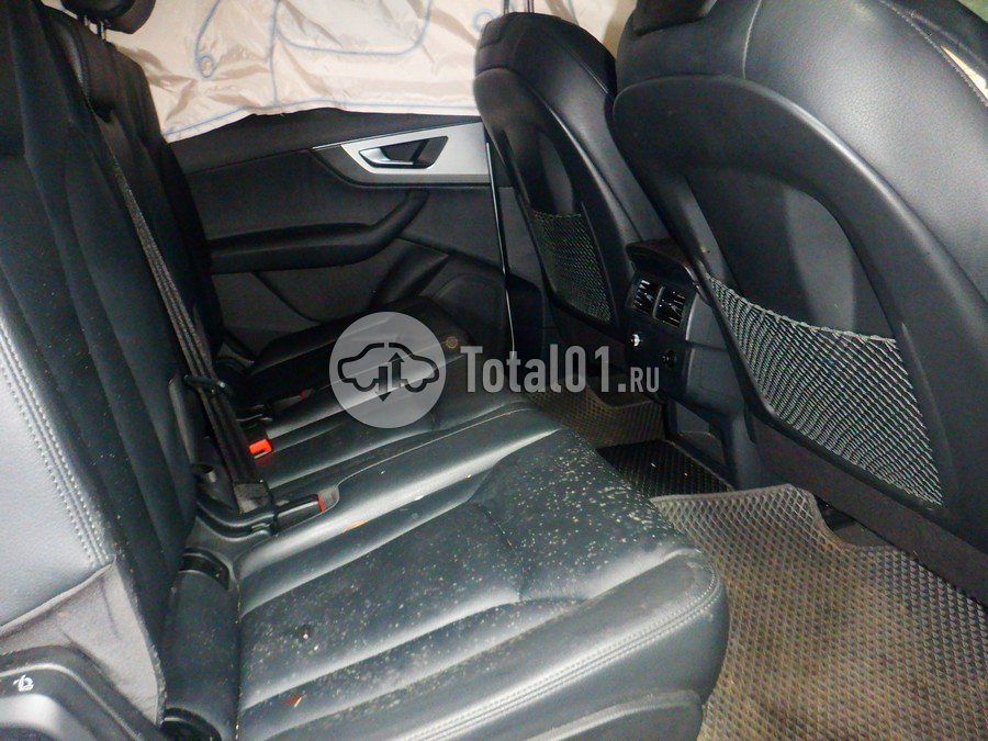 Фото Audi Q7 50