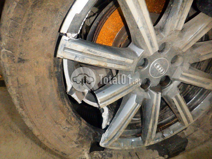 Фото Audi Q7 200