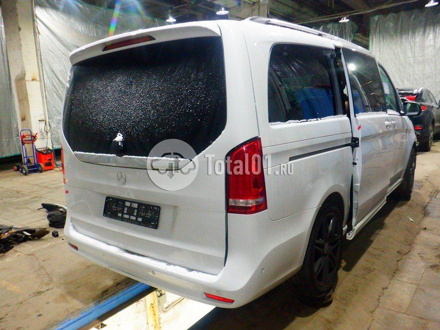 Фото Mercedes-Benz V-класс 16