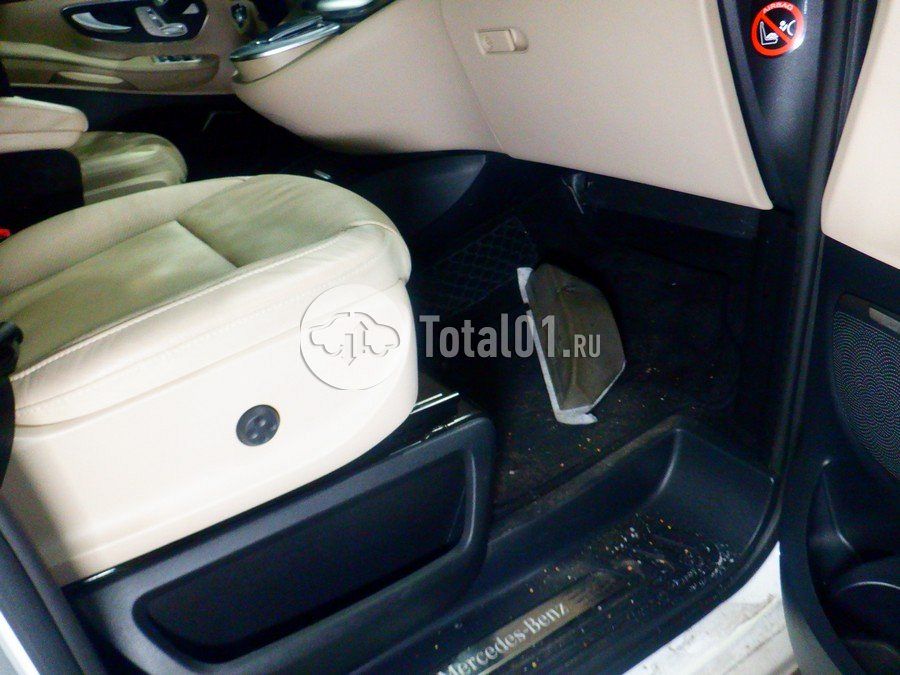 Фото Mercedes-Benz V-класс 22